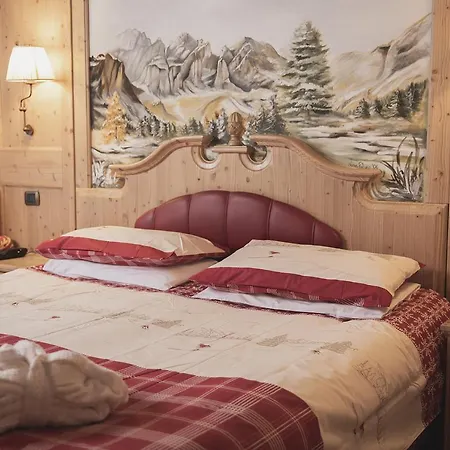 Отель Rubino Deluxe 4*
